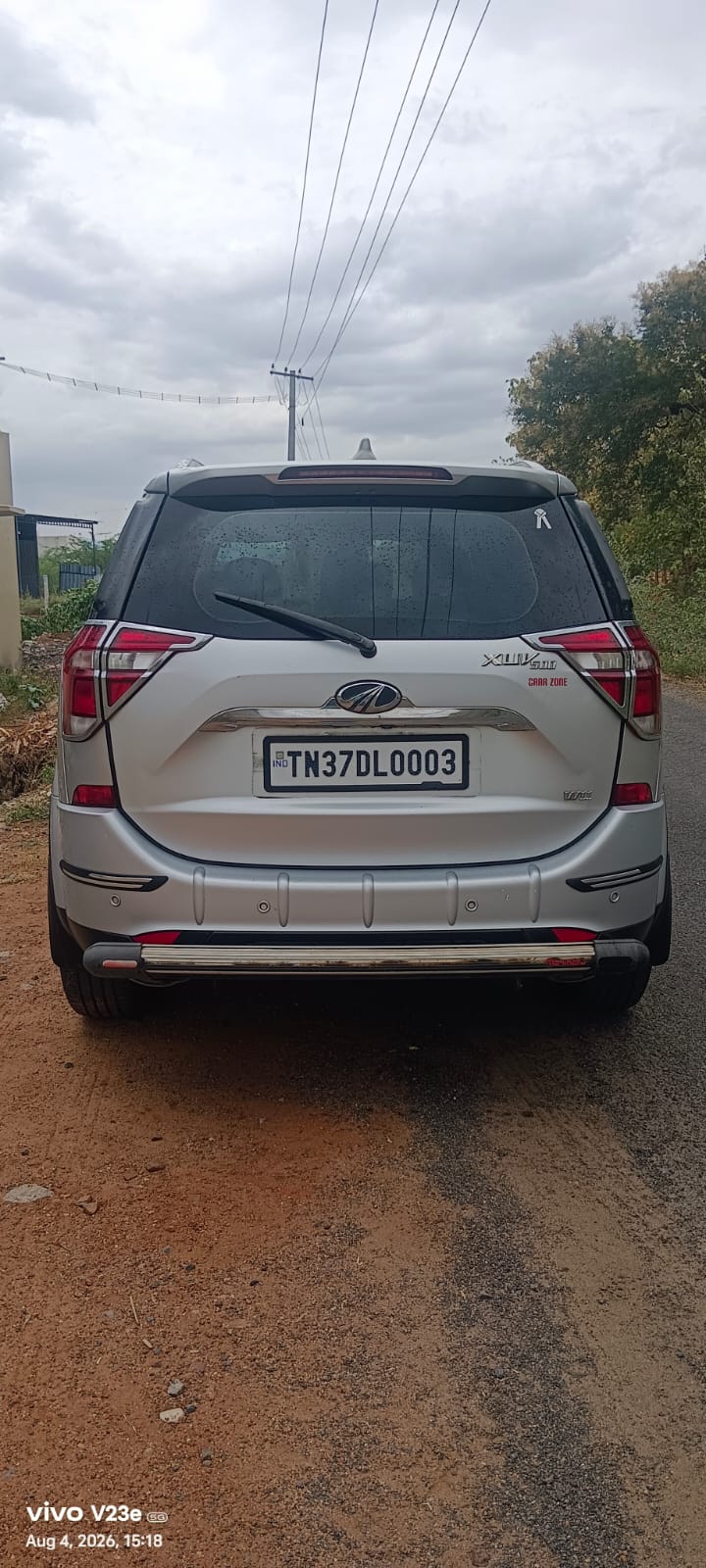 Mahindra XUV500 - Image 11